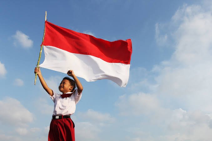 Mencerdaskan Kehidupan Bangsa: Refleksi 10 Windu Pendidikan Nasional