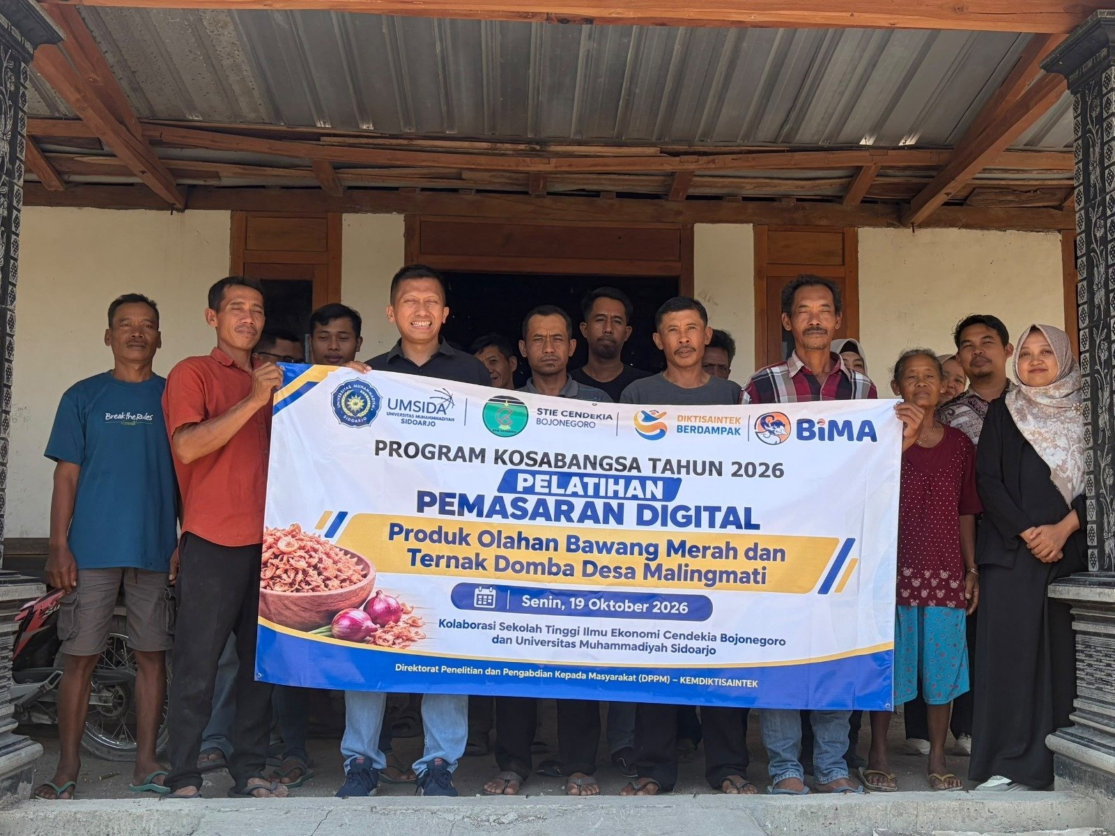 STIEKIA dan UMSIDA Gelar Program Kosabangsa, Perkuat Pemasaran Digital Petani Bawang dan Peternak Domba Desa Malingmati Bojonegoro
