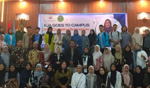 KJA Lilis Ardini Goes To Campus: STIE Cendekia Bojonegoro Hadirkan Praktisi Akuntansi Profesional
